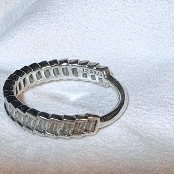 GLACIAL BEAUTY Authentic PANDORA  Silver Band Ring 197744CZ Size 50 (9)